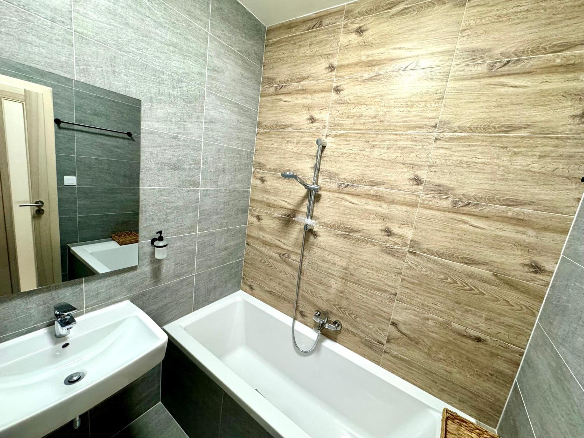 Rivercity Apartments KLV Exterior foto